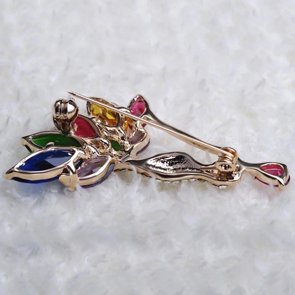 Brooch - Picture 3 of 3